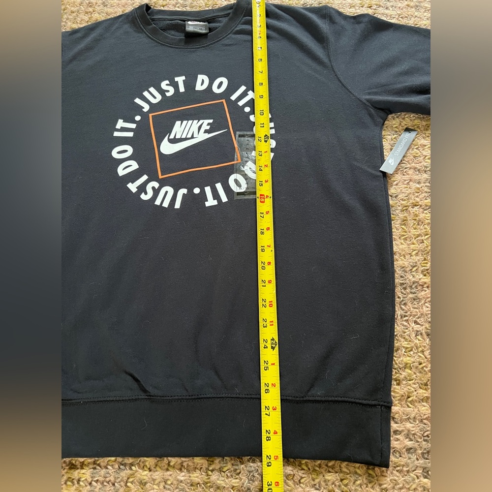 Nike Sportswear Just Do It Crew - NWT, Men’s XL, Black,White, Orange, Retro - Picture 9 of 10